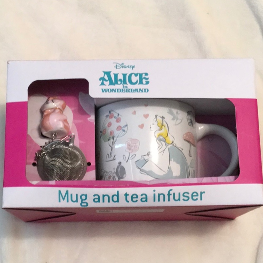 Disney Alice in Wonderland Mug and Tea Infuser